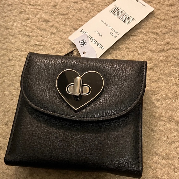 Madden Girl Black Wallet with Heart Clasp - Picture 1 of 8